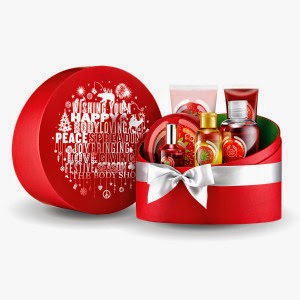 a6fe0-the-body-shop-strawberry-holiday-gift-set-300x300
