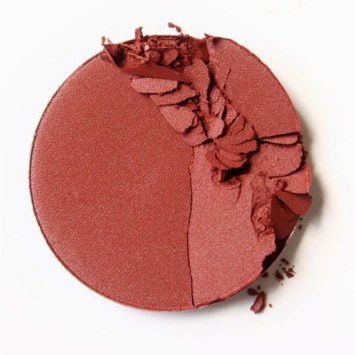 5389e-makeup_tips_trendyblendy_broken_eyeshadow