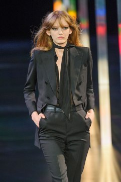 skinny scarf model suit yves saint laurent