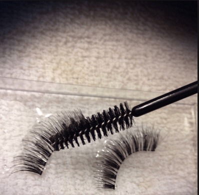 false-eyelashes-spoolie